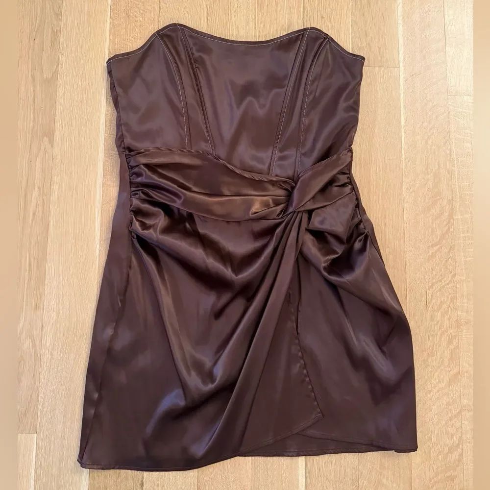 Elegant Brown Strapless Dress